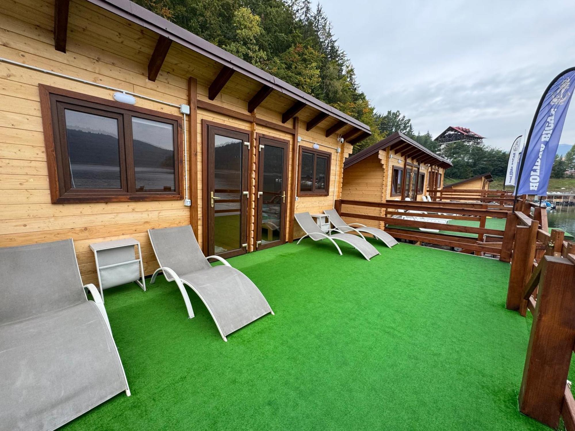Casa pe lac Holiday Bicaz Exterior foto